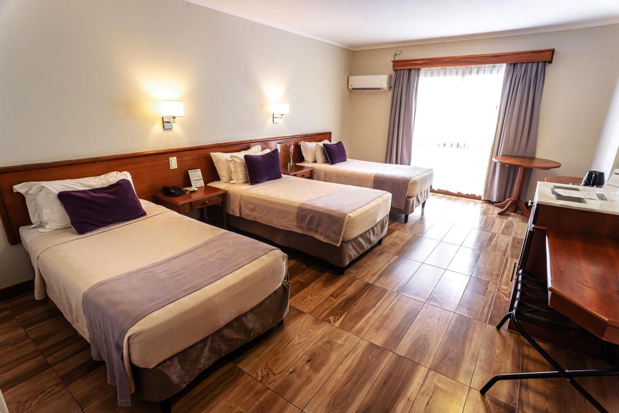 Hotel Saint George Puerto Iguazú Exteriör bild