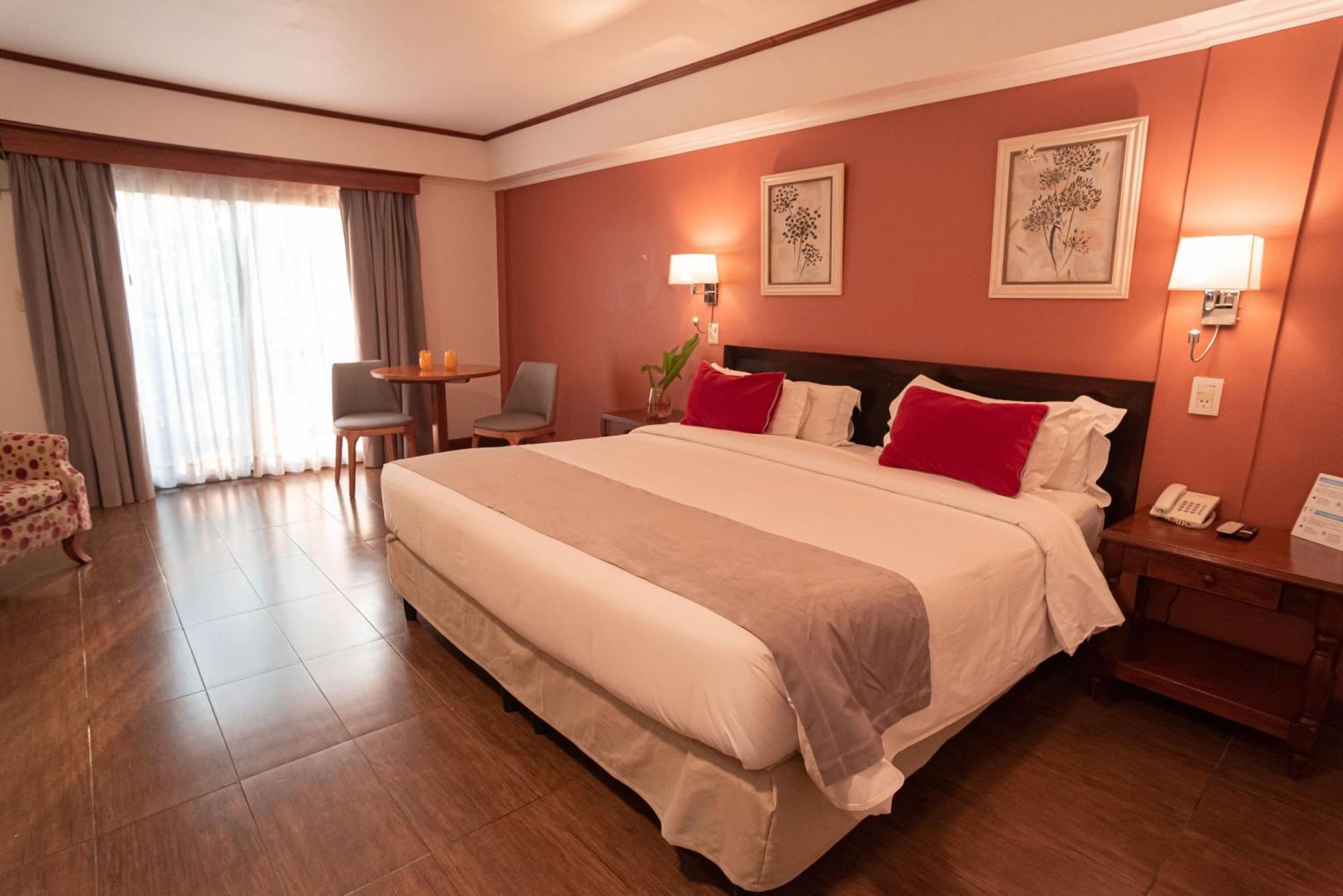 Hotel Saint George Puerto Iguazú Exteriör bild