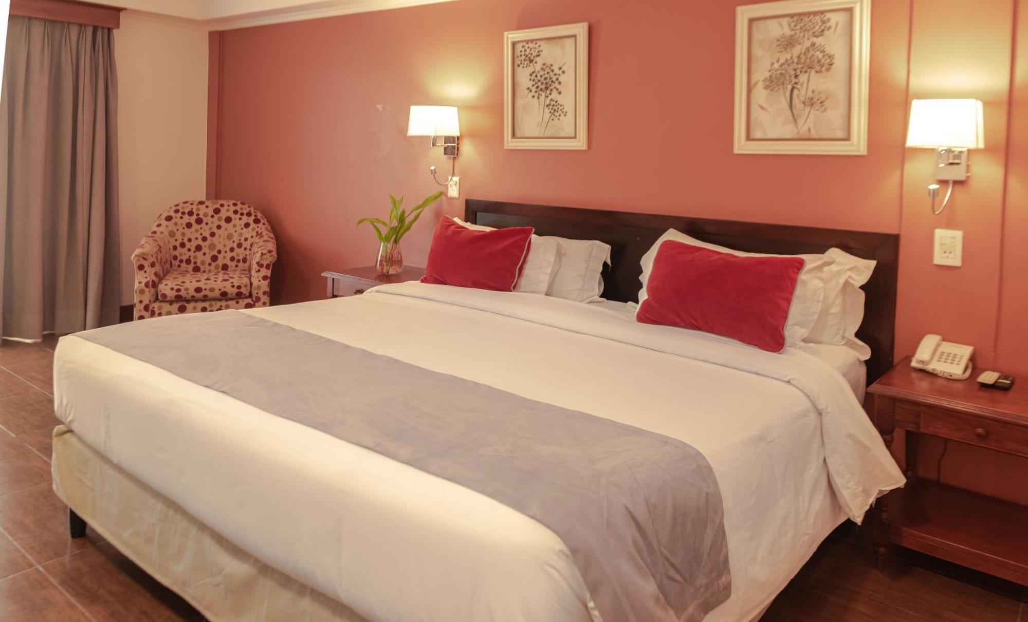 Hotel Saint George Puerto Iguazú Exteriör bild