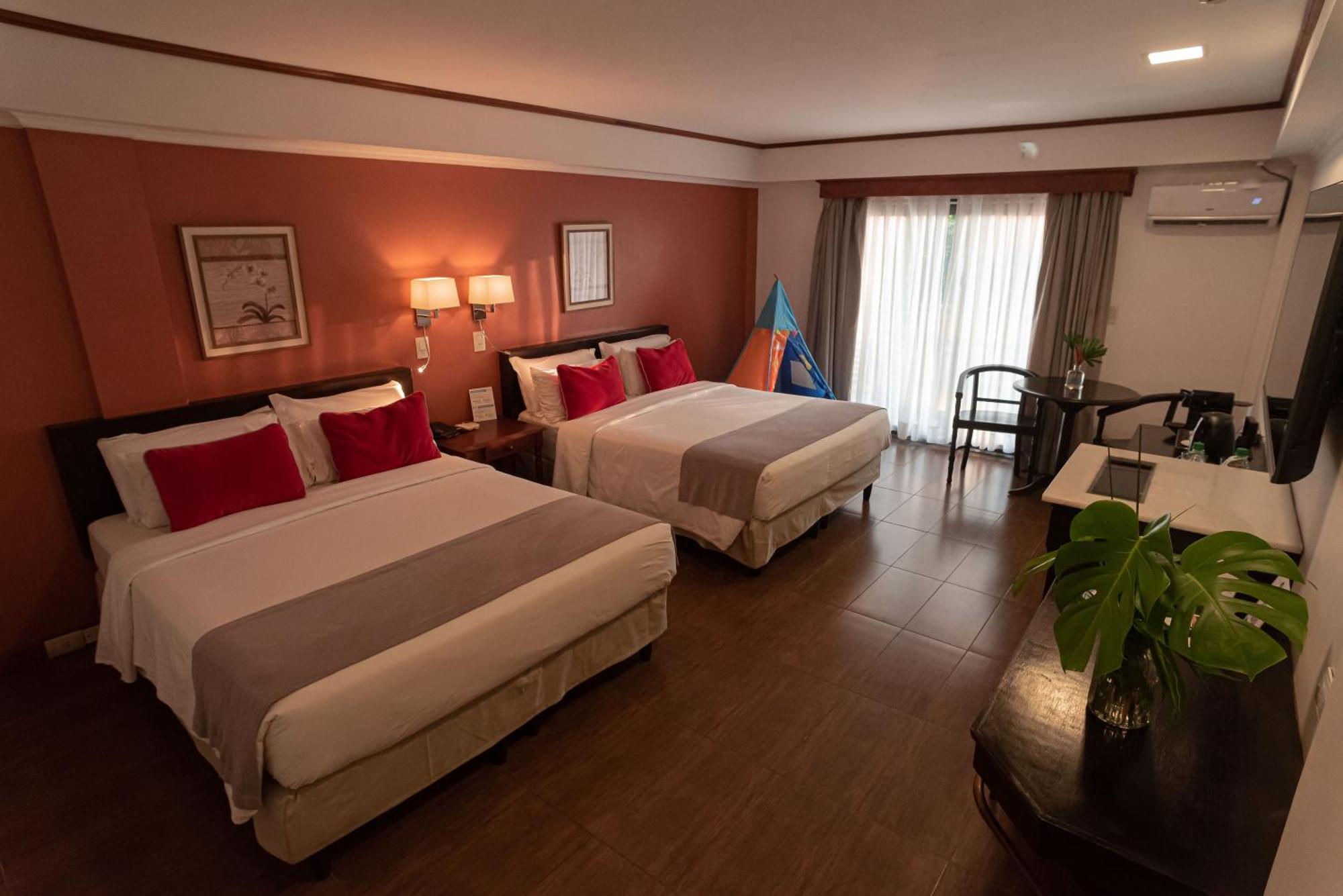 Hotel Saint George Puerto Iguazú Exteriör bild