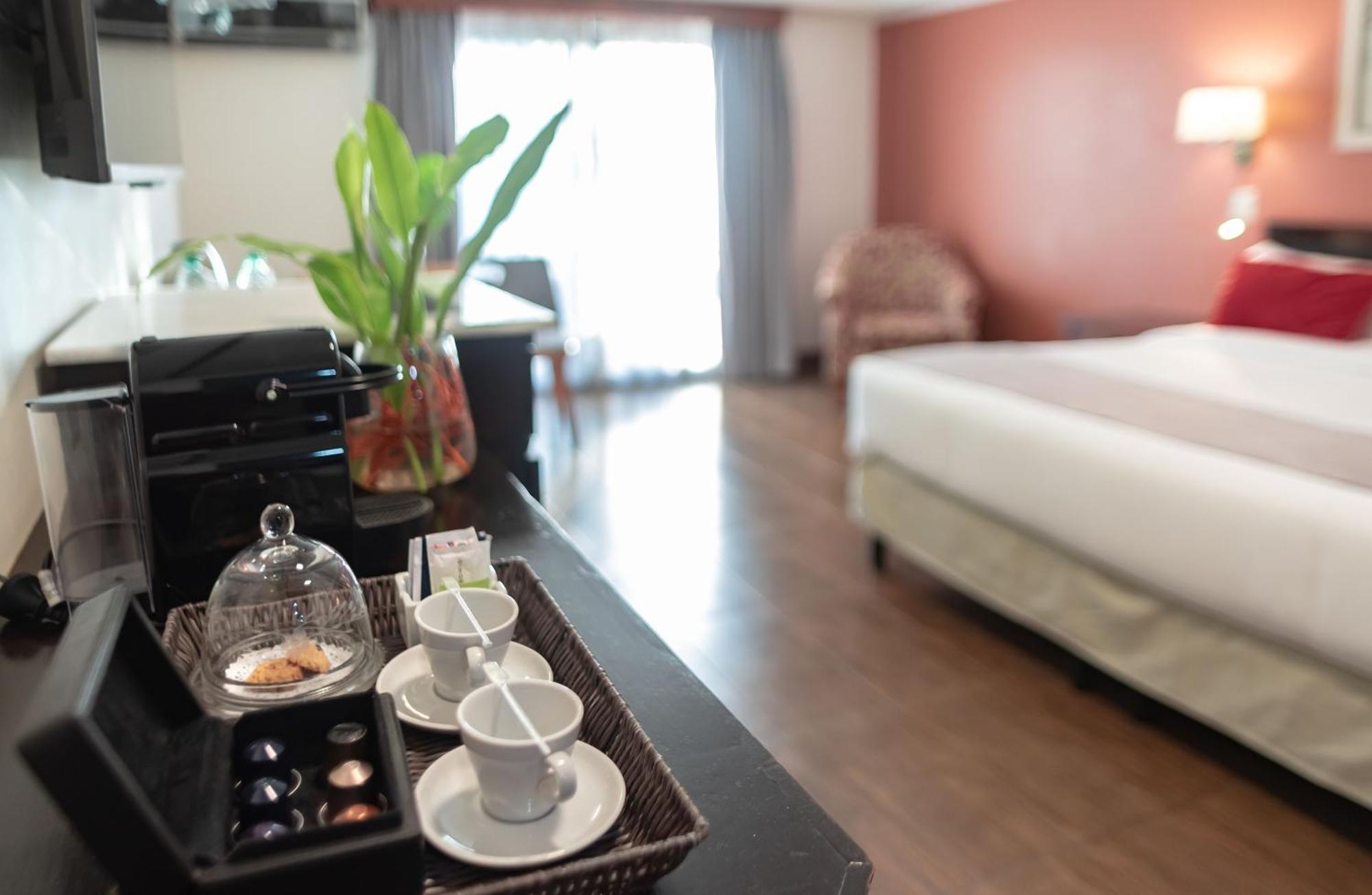 Hotel Saint George Puerto Iguazú Exteriör bild