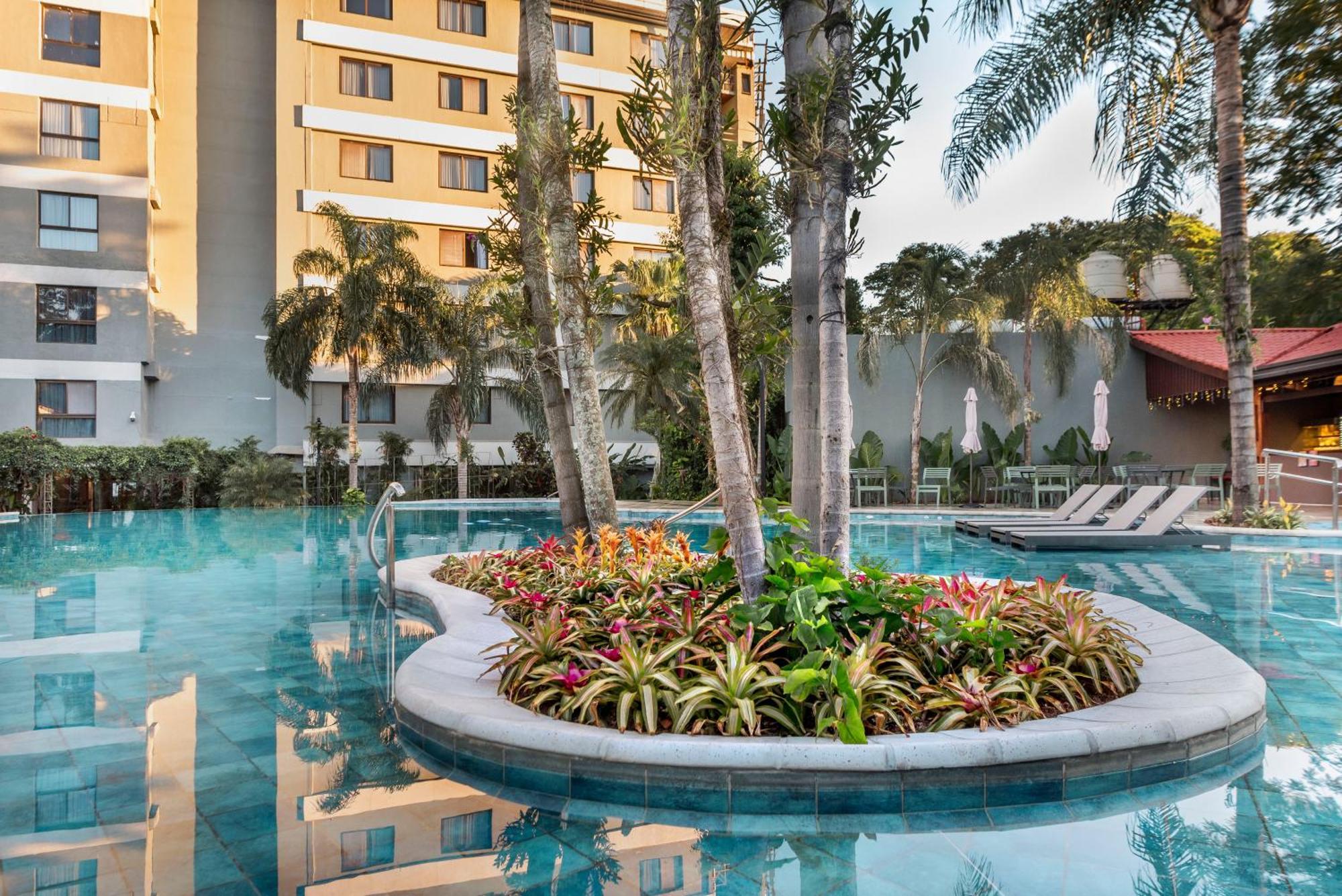 Hotel Saint George Puerto Iguazú Exteriör bild